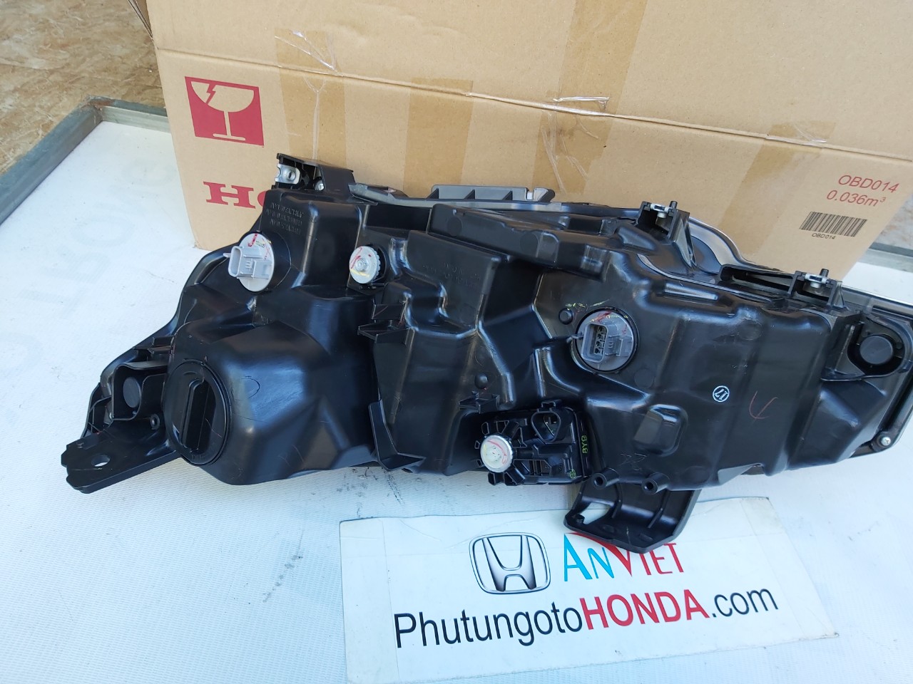 Đèn pha xe Honda CIVIC 2018